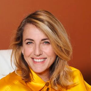 帕特里夏·乌尔基奥拉设计的 Mutina 陶瓷表面用于办公接待区