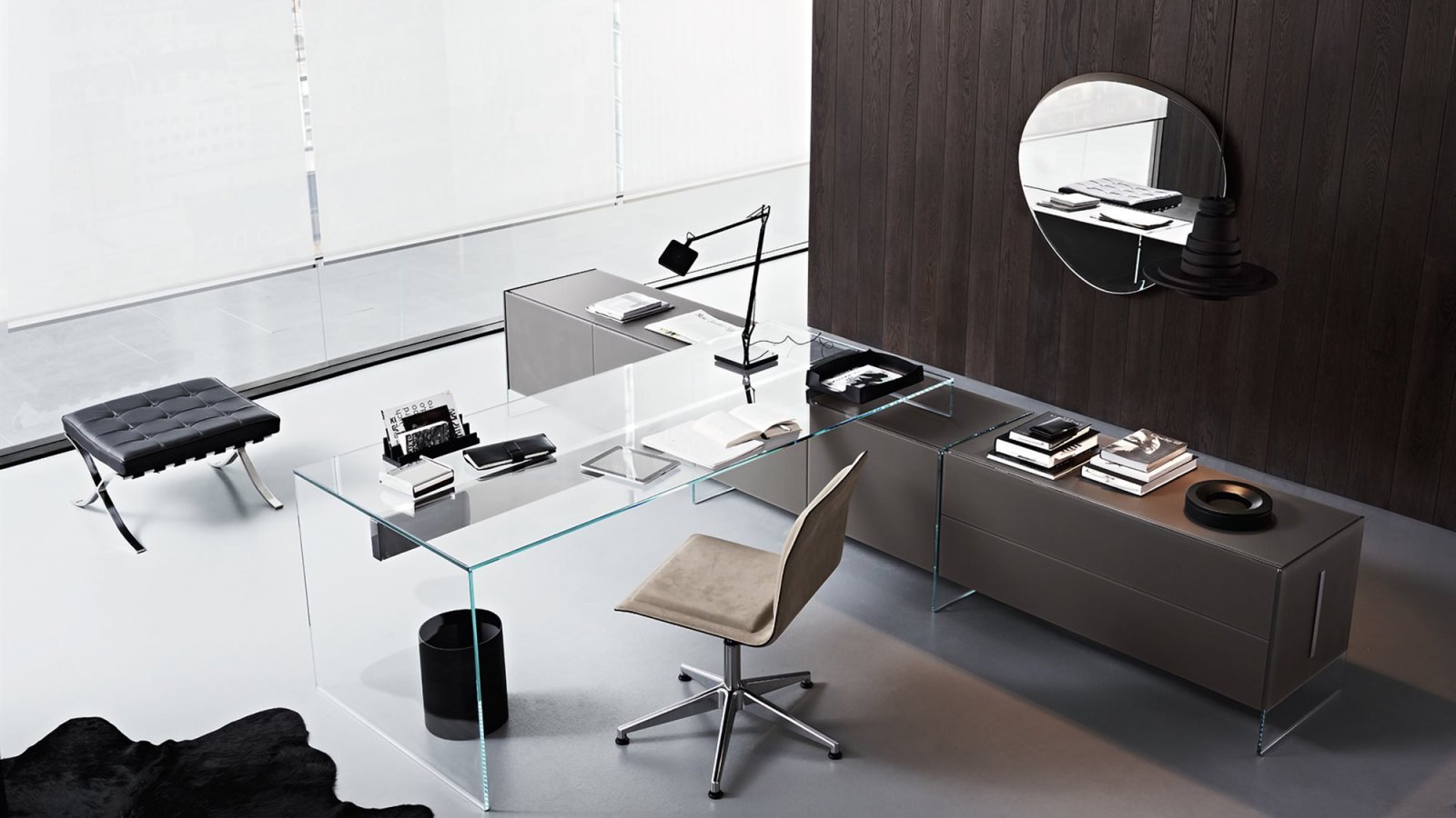 Gallotti & Radice 设计师办公桌 Air Desk，透明水晶玻璃