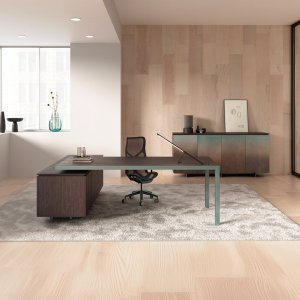 Archiutti 老板桌 Fattore Alpha，烟熏橡木桌面配黑色框架