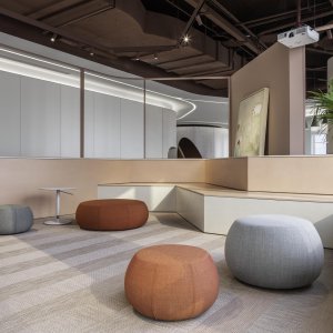 Arper 的 Pix 座具四分之三视角