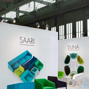 Arper Saari 系列构成的完整休闲区
