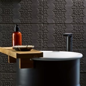 Bas-Relief 铺贴 2毫米砖缝配楔块