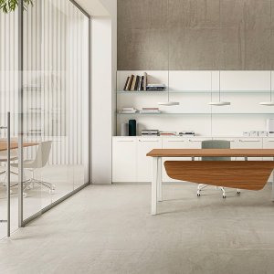 E-Place 服务柜，移门与 Trevira CS 坐垫