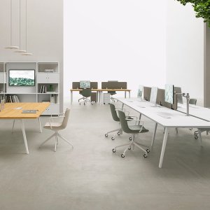 带四抽屉承重柜的 E-Place 侧桌，DVO Office
