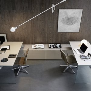 Pinuccio Borgonovo 设计的 Air Desk 总裁书桌
