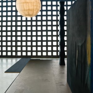 Patricia Urquiola 的 Déchirer Decor 肌理