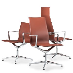 无扶手版本的 Kuna Chair