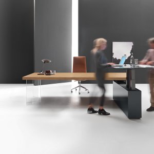 配矮柜的 Kyo 总裁工作位