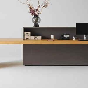 访客视角中的 Kyo Reception 前台接待台