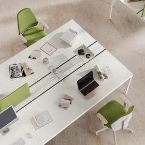 Fil Rouge 中央梁上的 90 度翻盖式 top access