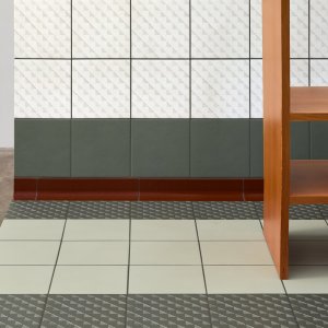 以 2 毫米缝铺贴的 Dintorni