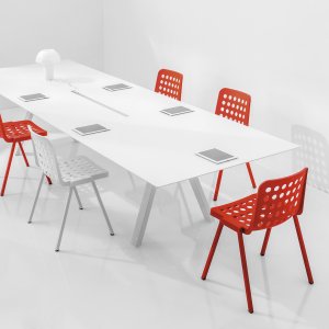 配 Arki-Table 360×120 会议桌的会议室