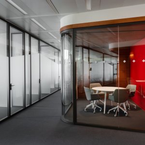 陶土色哑光漆面的W80墙板